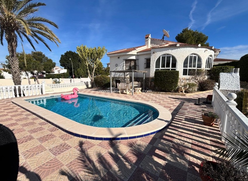 Herverkoop - Villa / Detached - Ciudad Quesada - Center