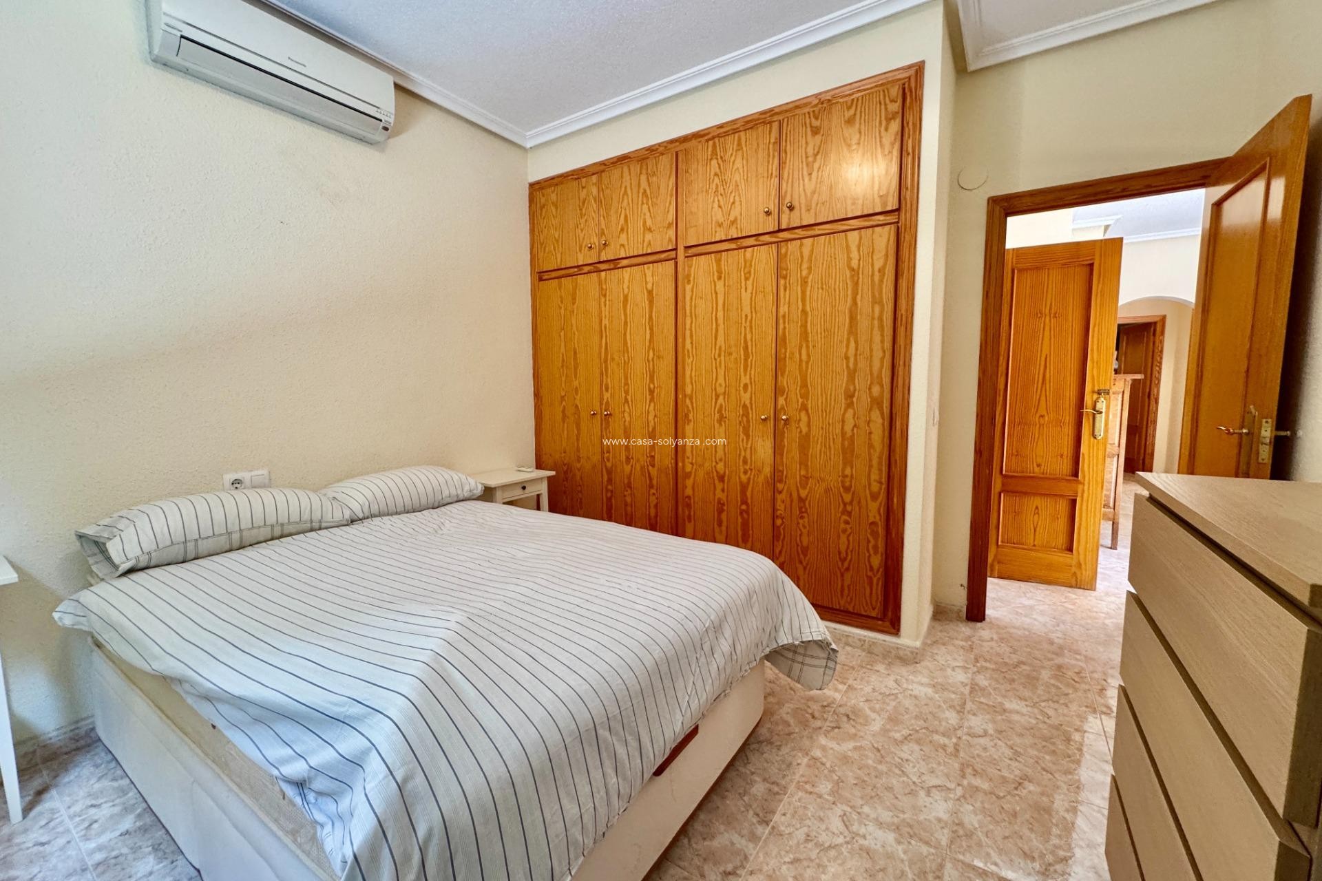 Herverkoop - Villa - Dolores - Cmno. Escorredor