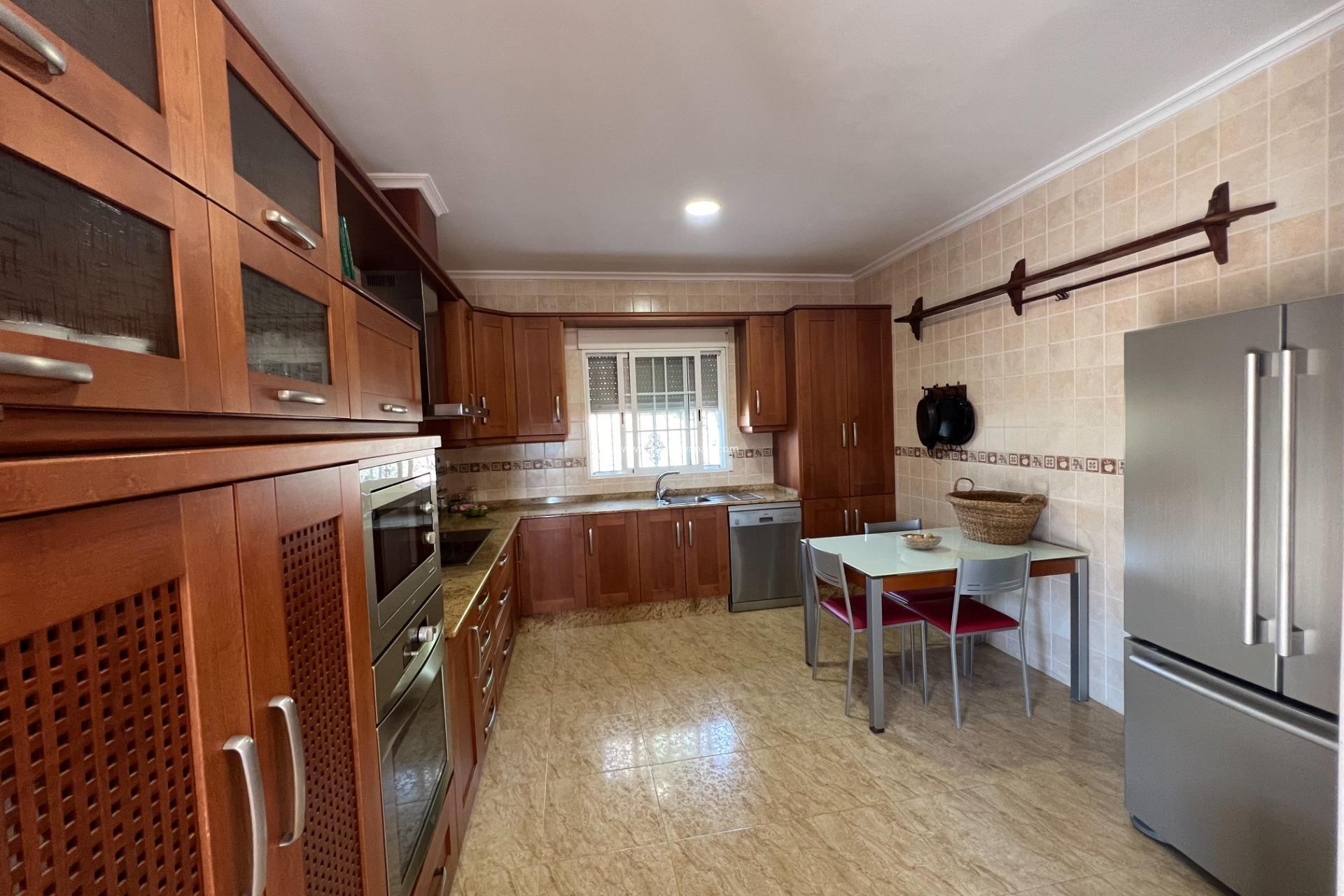 Herverkoop - Villa - Dolores - Cmno. Escorredor