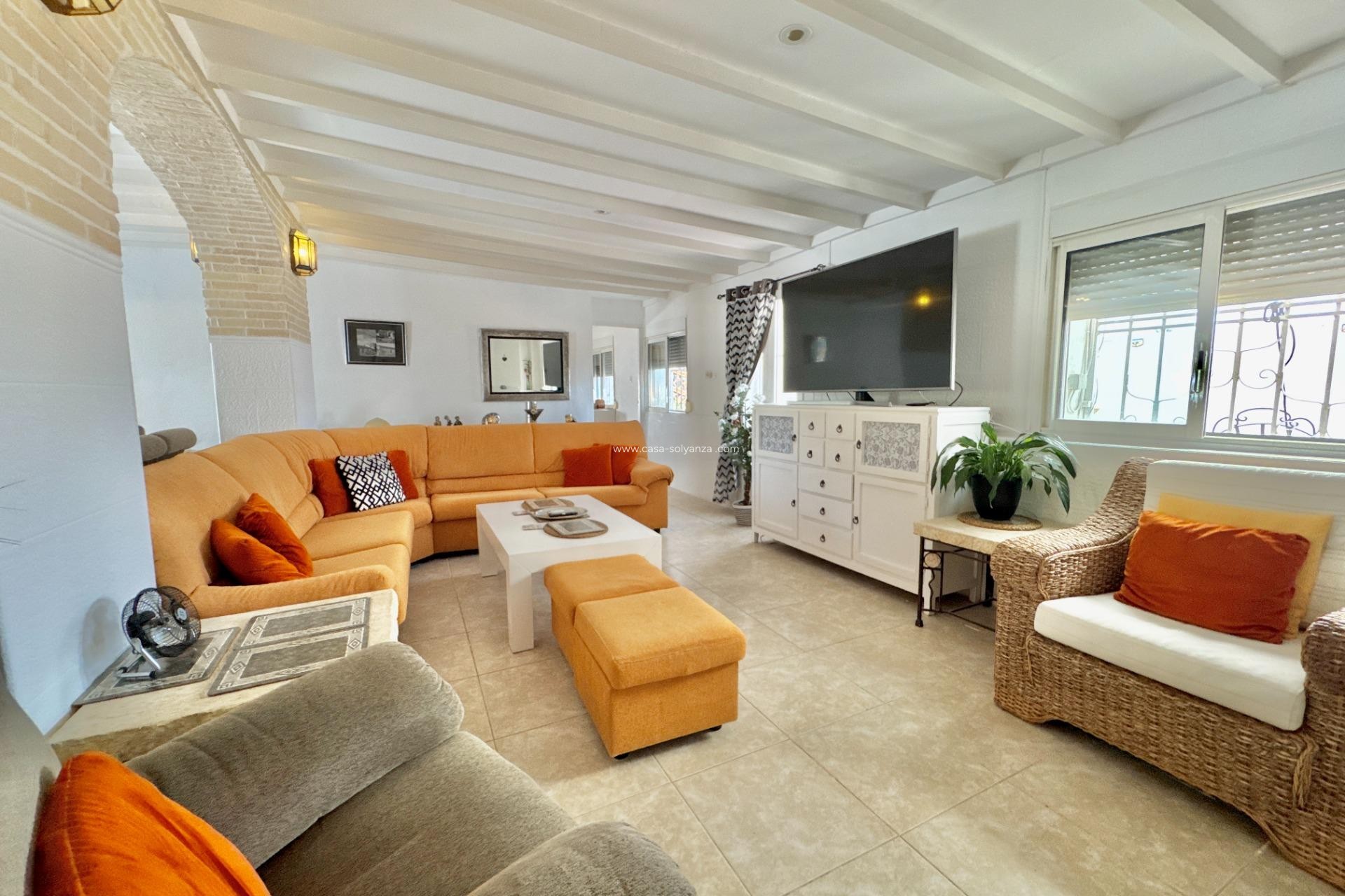 Herverkoop - Villa - Dolores - Comunidad Valenciana