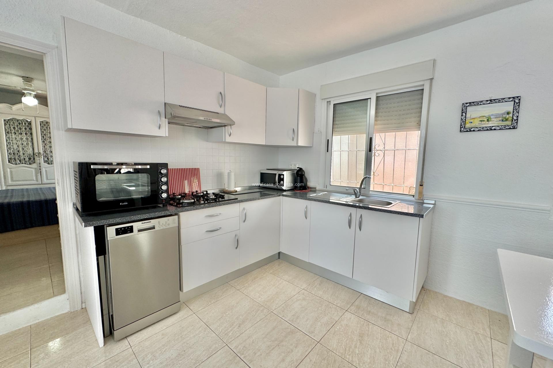 Herverkoop - Villa - Dolores - Comunidad Valenciana