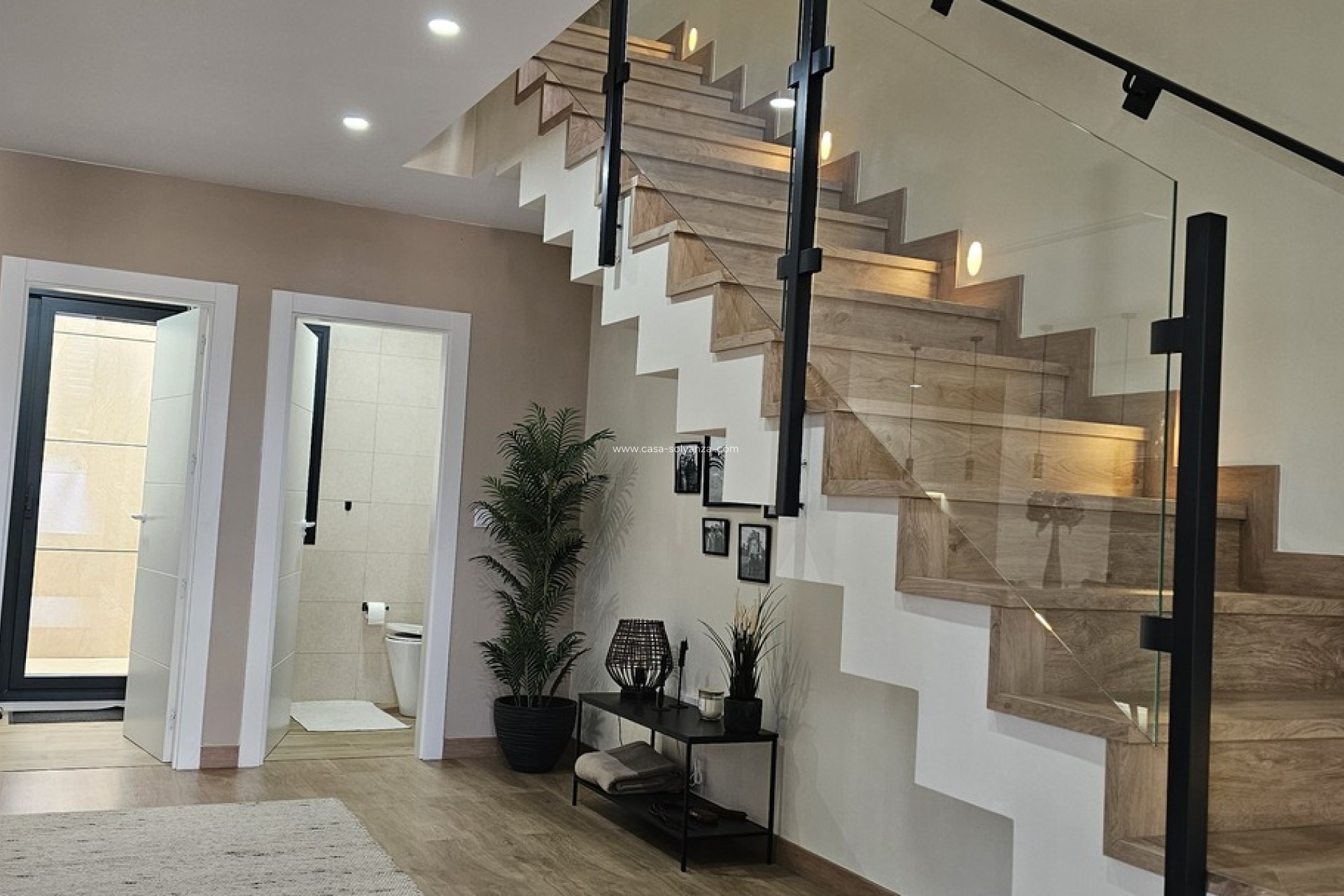 Herverkoop - Villa - Dolores - Sector 4