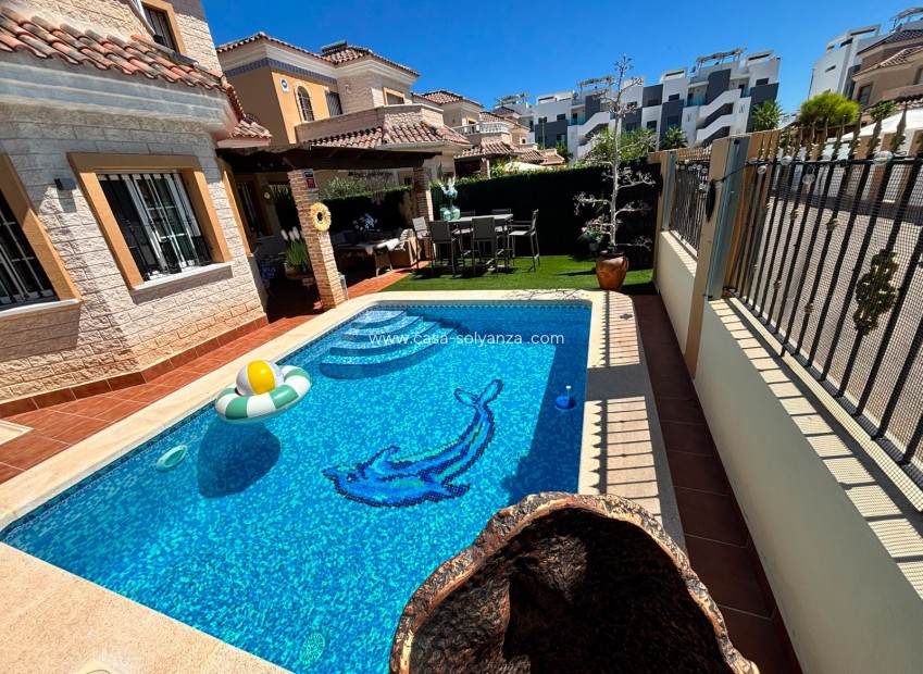 Herverkoop - Villa - El Raso - Guardamar del Segura