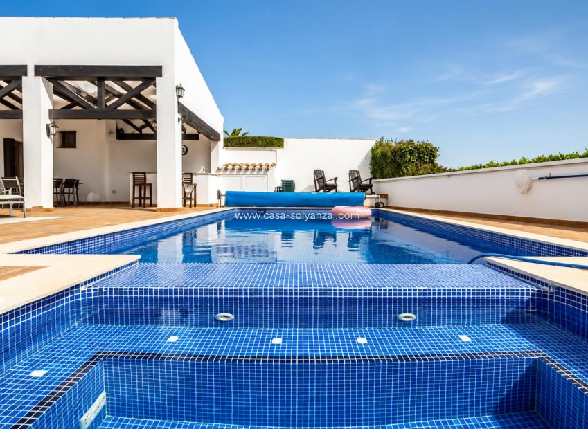 Herverkoop - Villa - El Valle Golf Resort - Inland