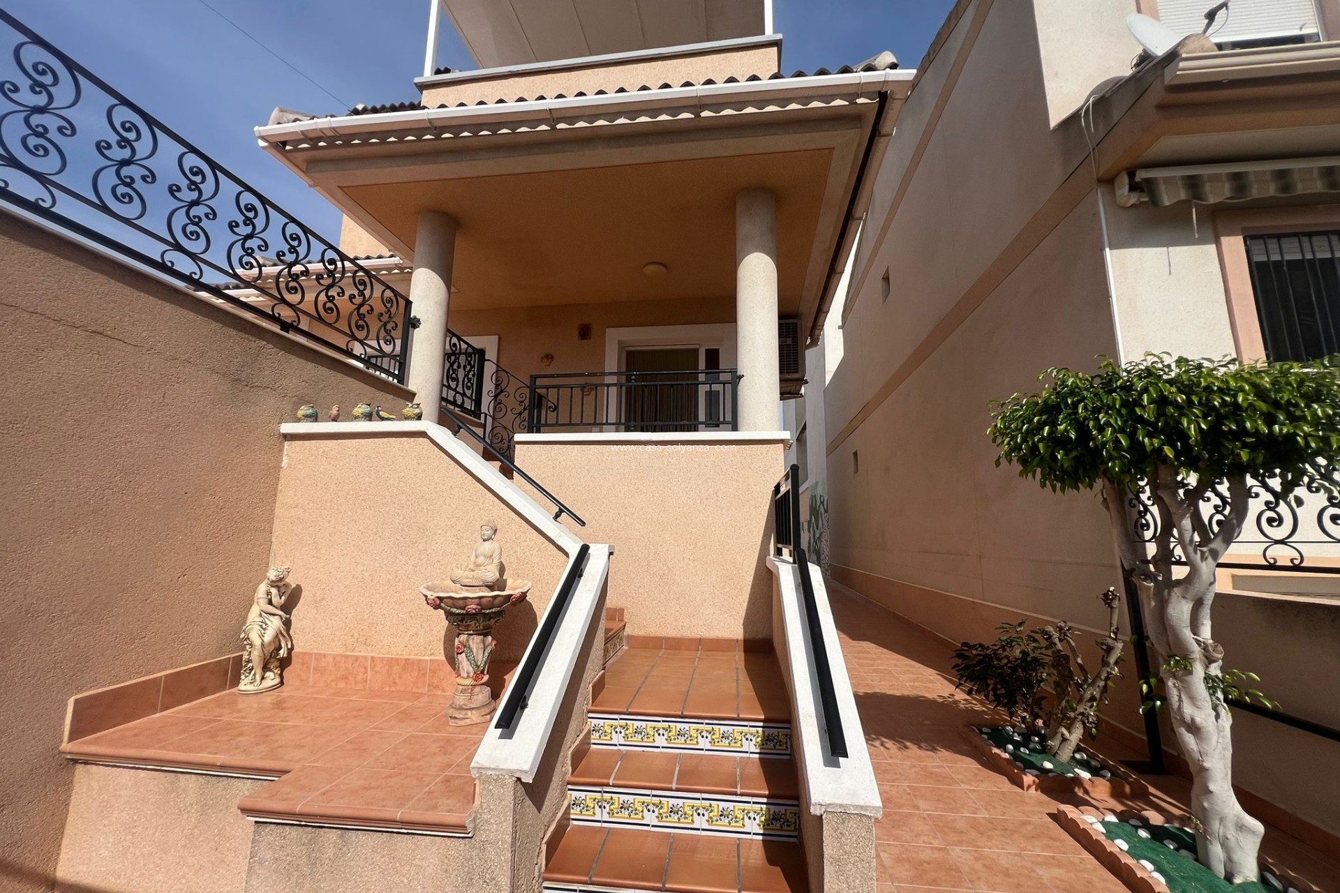 Herverkoop - Villa - Formentera de Segura - 0