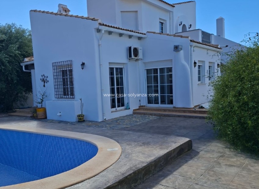 Herverkoop - Villa - Fortuna - Urbanizacion Las Kalendas