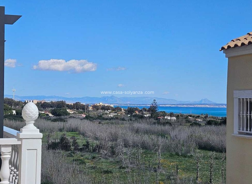 Herverkoop - Villa - Guardamar del Segura - Campomar