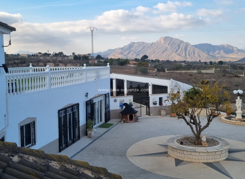 Herverkoop - Villa - Hondón de los Fráiles - Inland