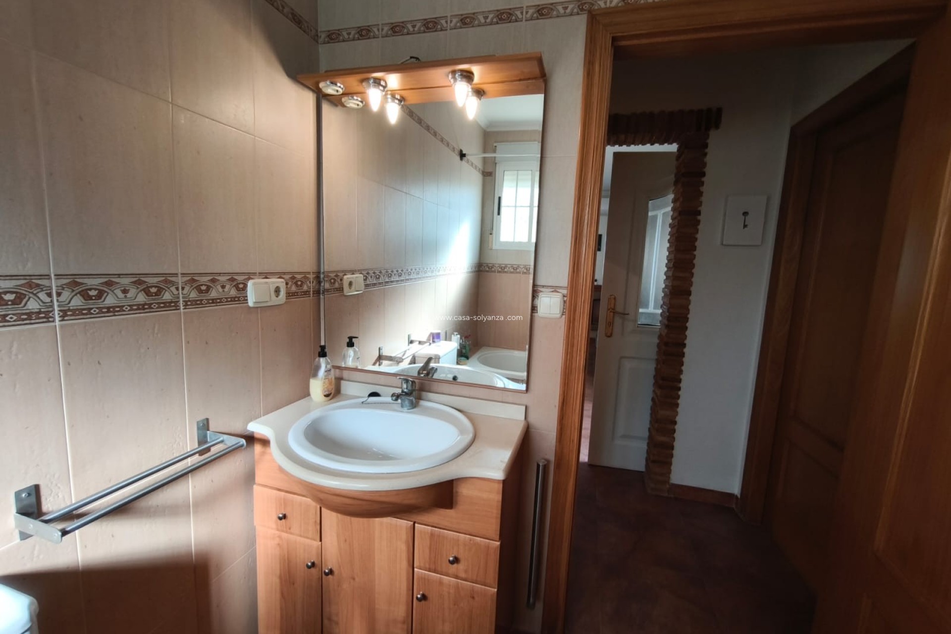 Herverkoop - Villa - Hondón de los Fráiles - Inland