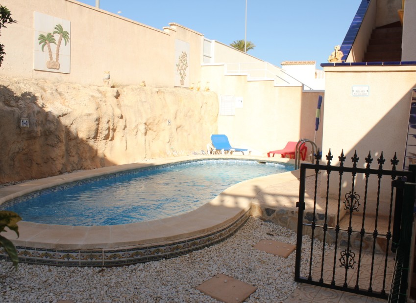 Herverkoop - Villa - La Zenia - Costa Blanca