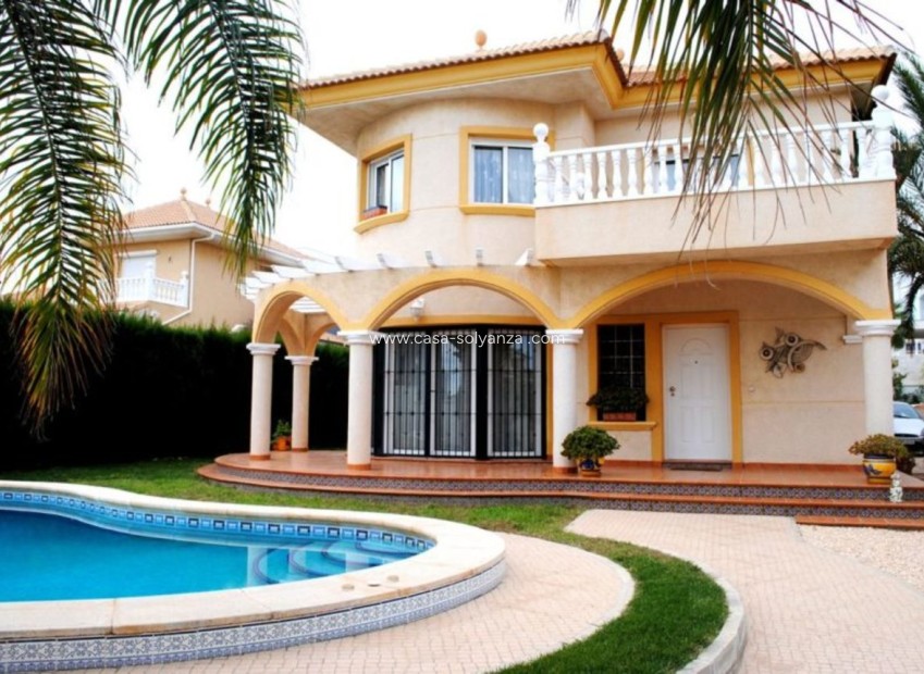 Herverkoop - Villa - La Zenia - Costa Blanca