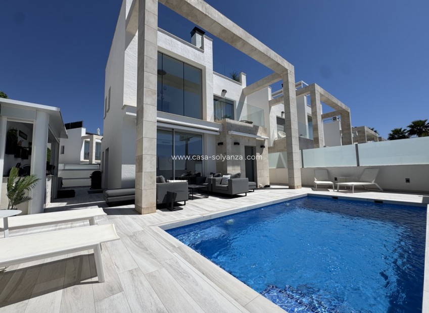 Herverkoop - Villa - Lomas de Cabo Roig