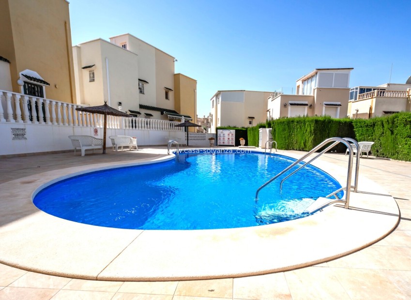 Herverkoop - Villa - Los Altos - Res Valle de los pinos