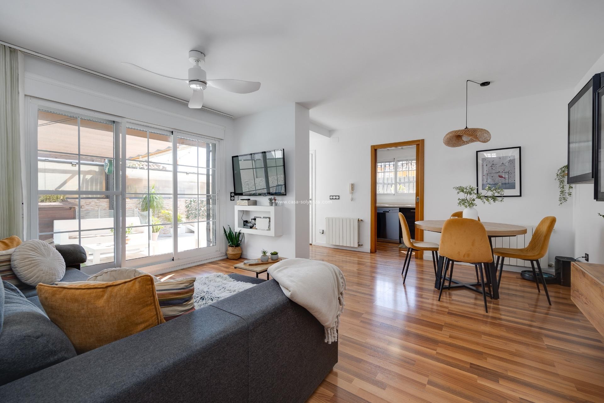 Herverkoop - Villa - Los Montesinos - La Herrada