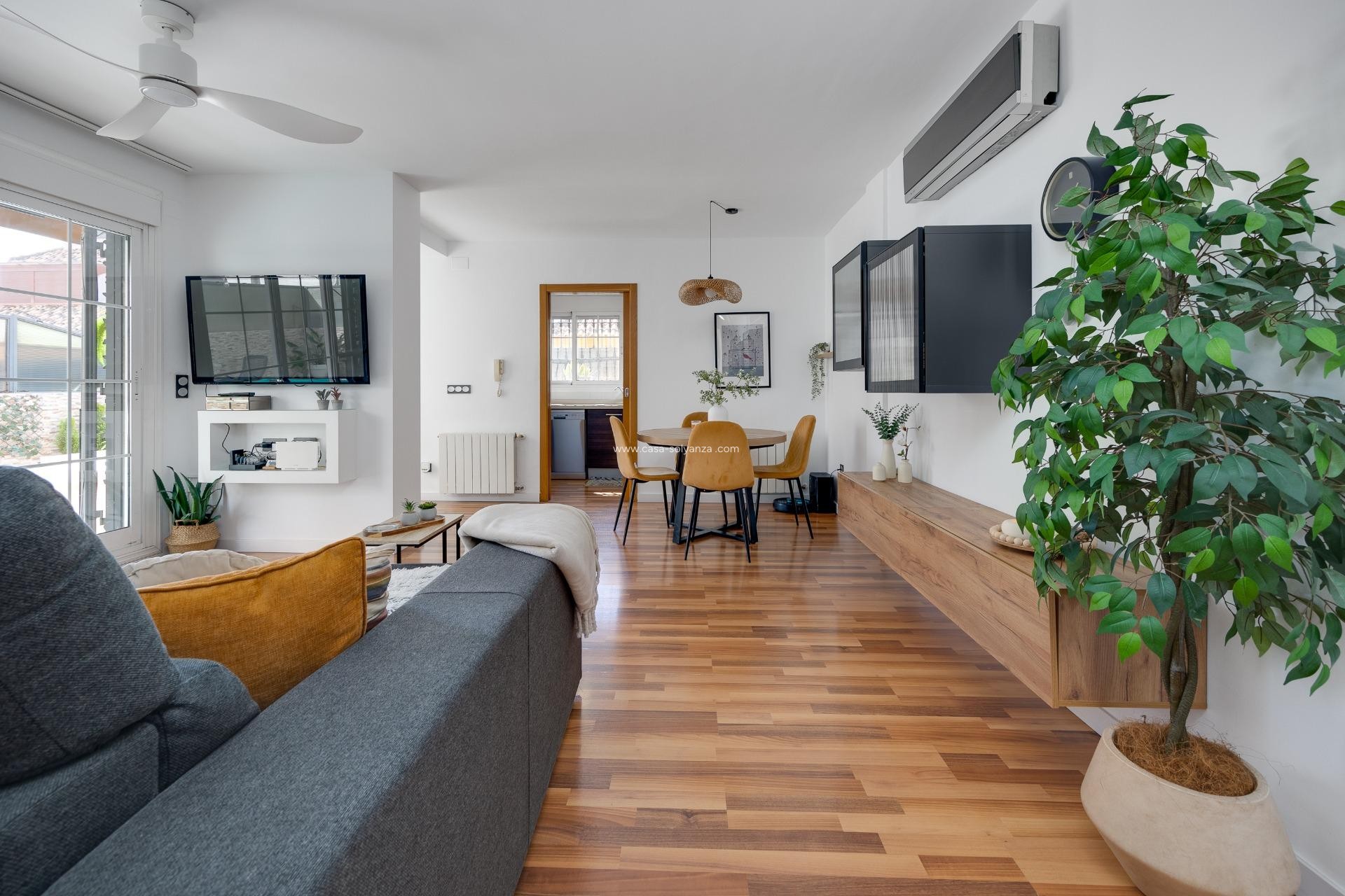 Herverkoop - Villa - Los Montesinos - La Herrada