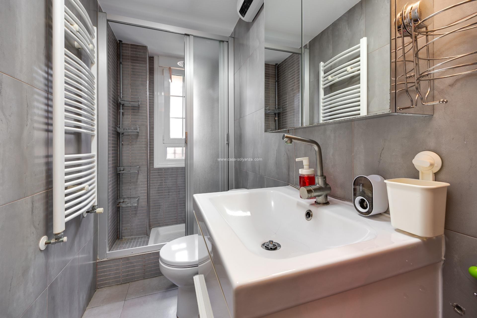 Herverkoop - Villa - Los Montesinos - La Herrada