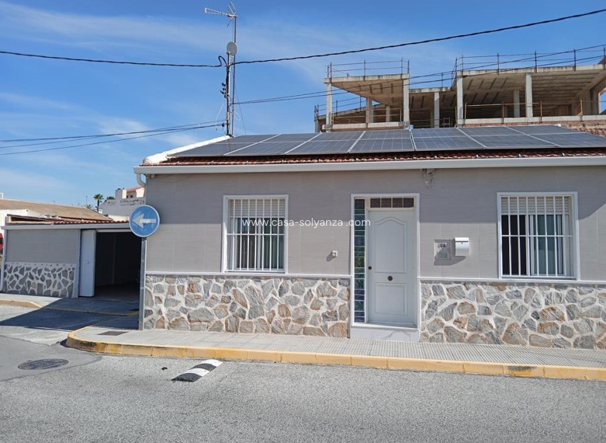 Herverkoop - Villa - Los Montesinos - PUEBLO CENTRO