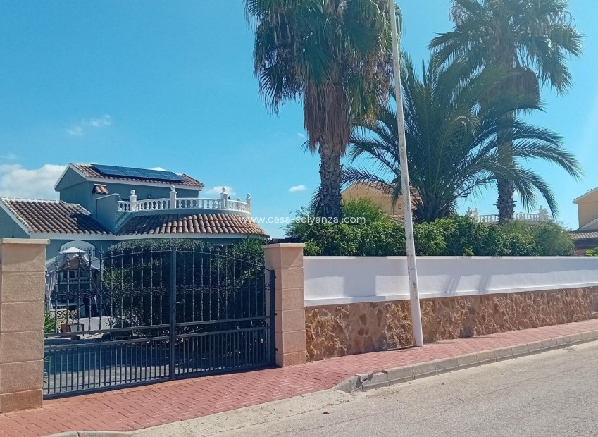 Herverkoop - Villa - Mazarron - Camposol