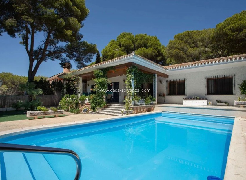 Herverkoop - Villa - Orihuela - Campoamor