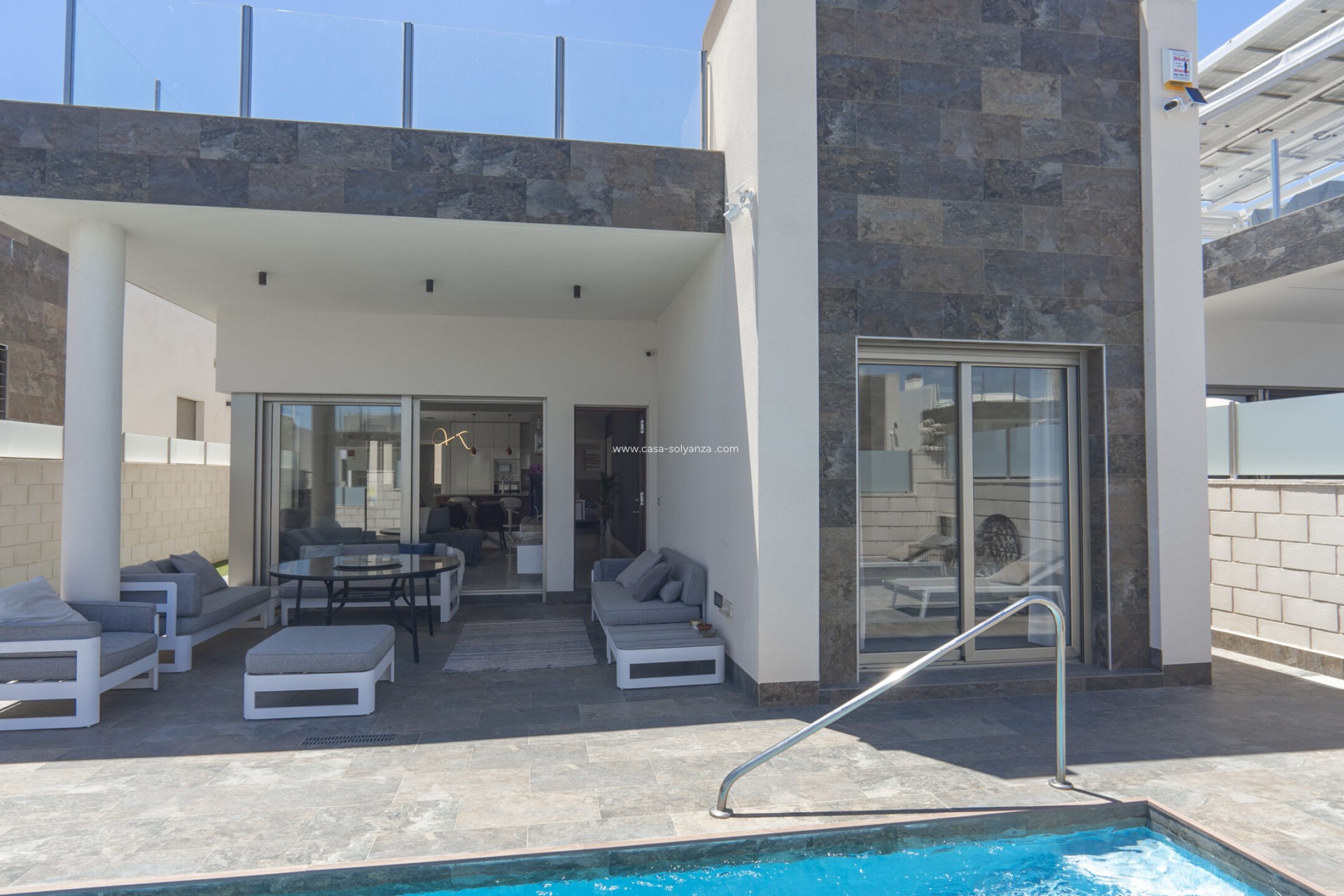 Herverkoop - Villa - Orihuela Costa - 0