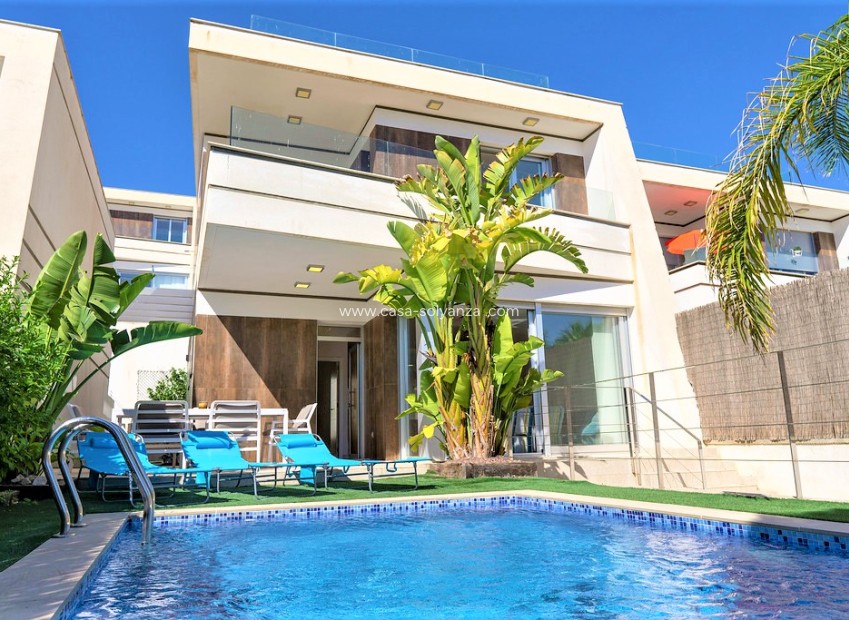 Herverkoop - Villa - Orihuela Costa - 0