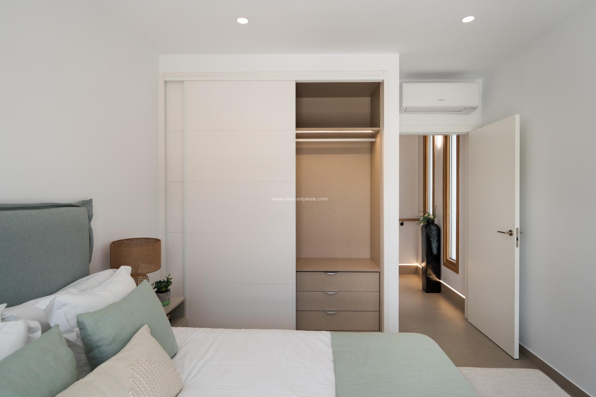 Herverkoop - Villa - Orihuela Costa - Campoamor