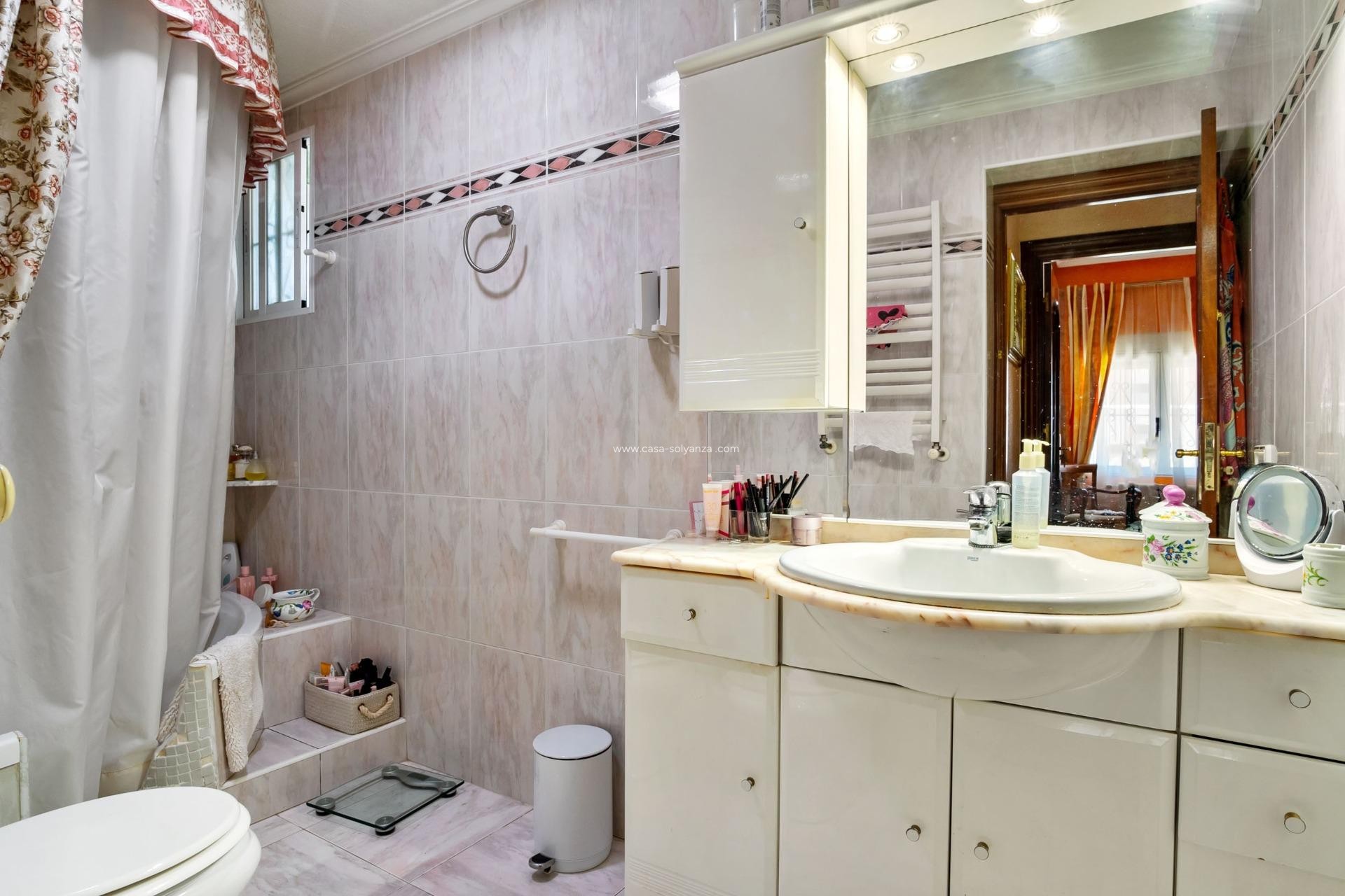 Herverkoop - Villa - Orihuela Costa - Campoamor