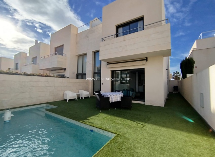 Herverkoop - Villa - Orihuela Costa - Costa Blanca