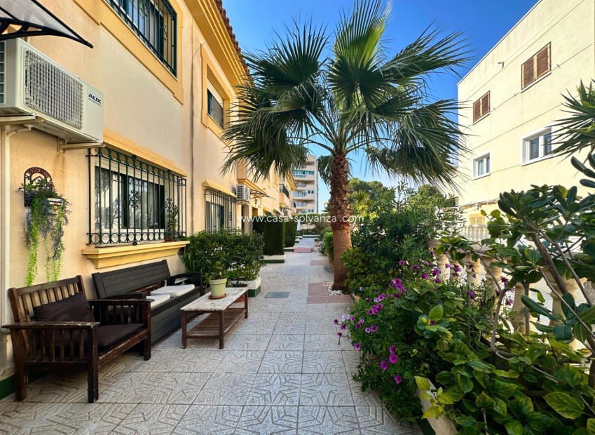 Herverkoop - Villa - Orihuela Costa - Costa Blanca