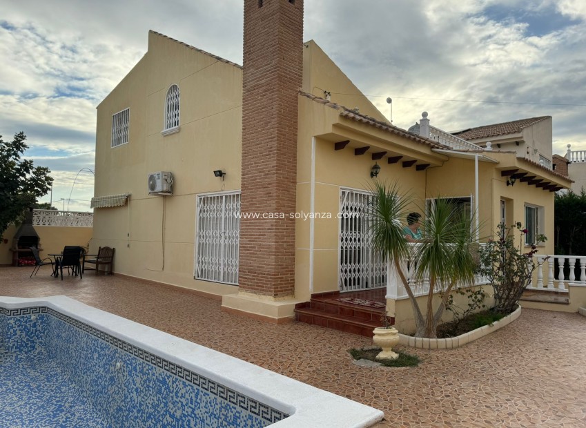 Herverkoop - Villa - Orihuela Costa - Costa Blanca