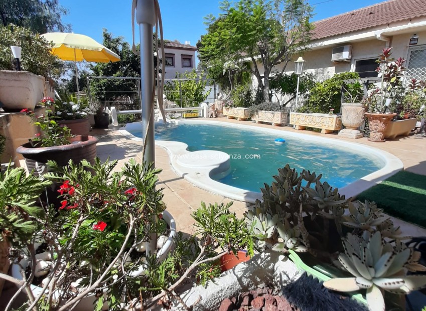 Herverkoop - Villa - Orihuela Costa - Costa Blanca