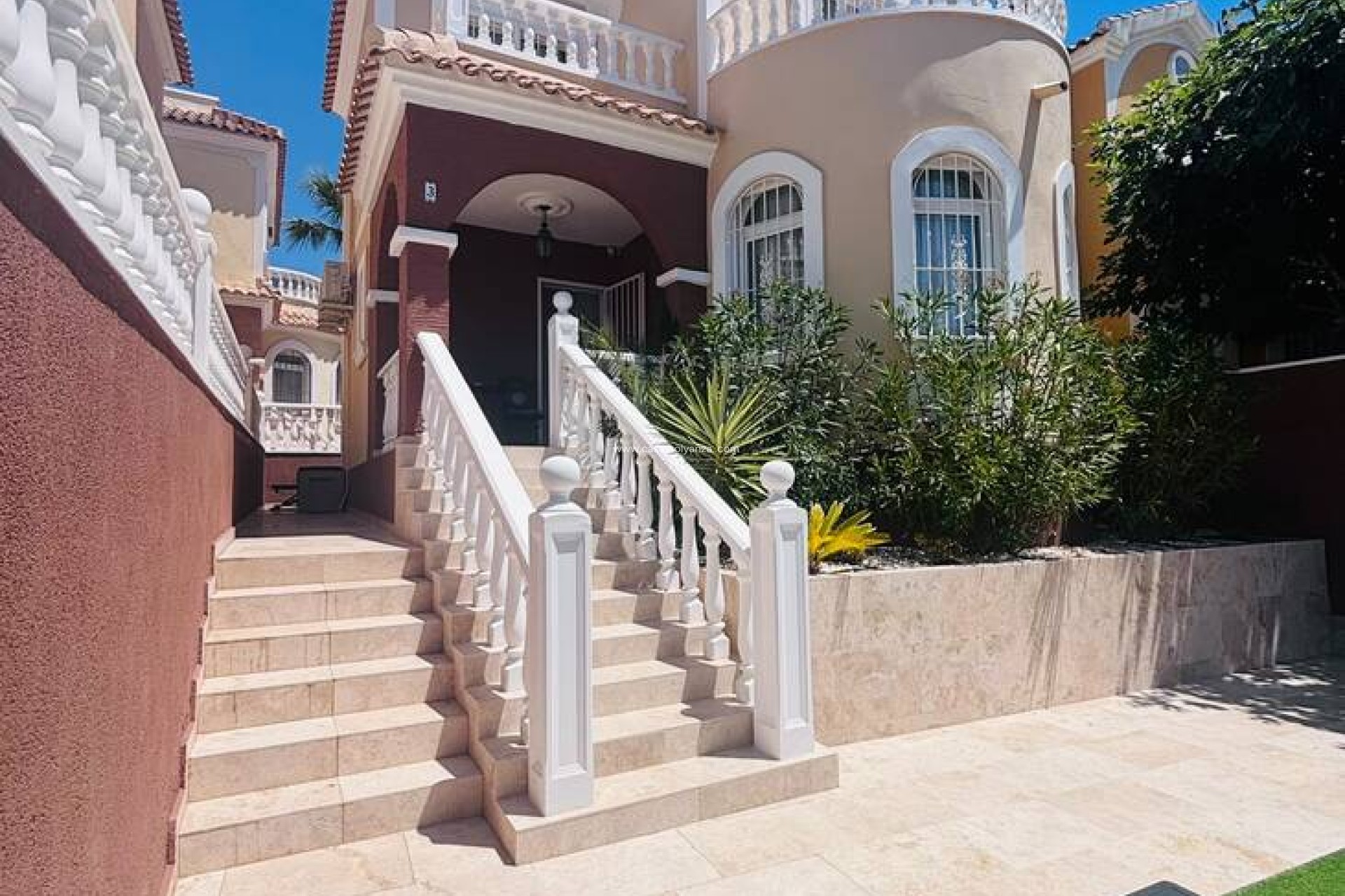 Herverkoop - Villa - Orihuela Costa - Costa Blanca