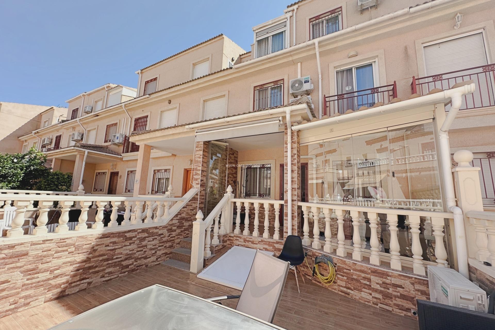 Herverkoop - Villa - Orihuela Costa - La Zenia