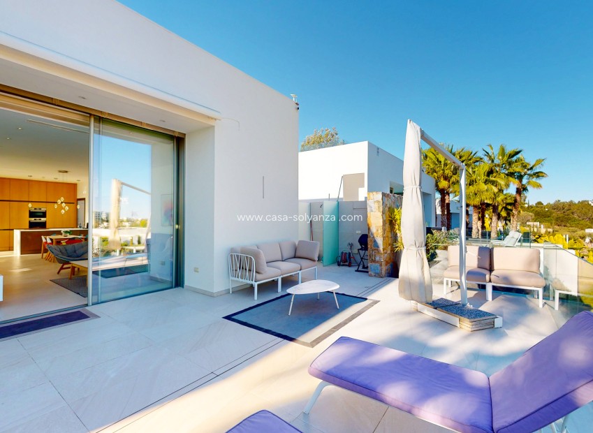 Herverkoop - Villa - Orihuela Costa - Las Colinas Golf