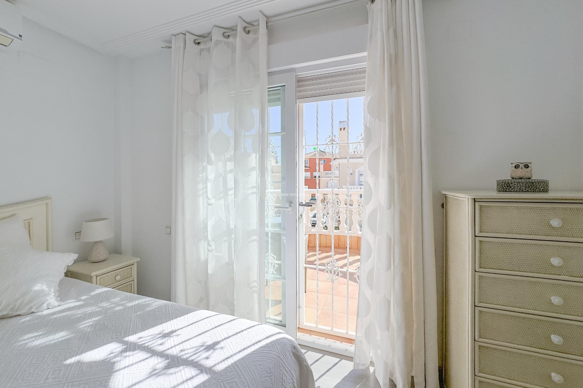 Herverkoop - Villa - Orihuela Costa - Los Almendros-La Florida