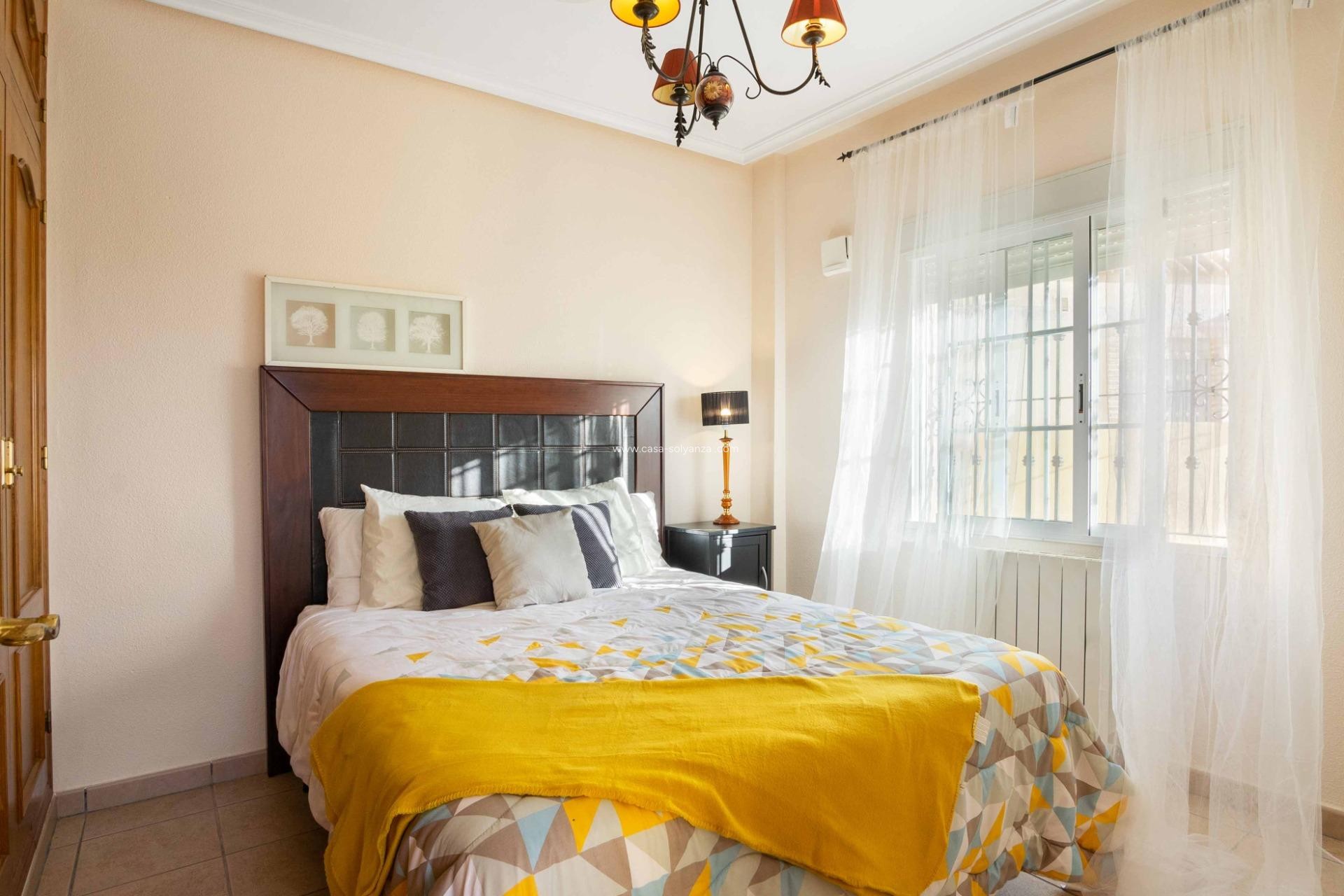 Herverkoop - Villa - Orihuela Costa - Los Almendros-La Florida
