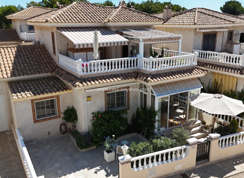Herverkoop - Villa - Orihuela Costa - Los Dolses
