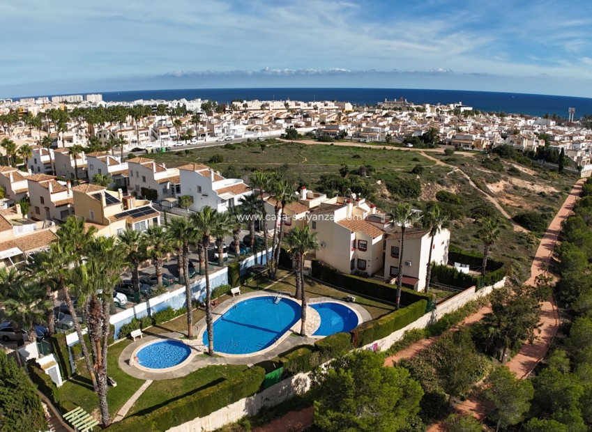 Herverkoop - Villa - Orihuela Costa - Playa Flamenca