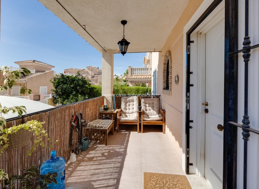 Herverkoop - Villa - Orihuela Costa - Urbanización Perla del Mar