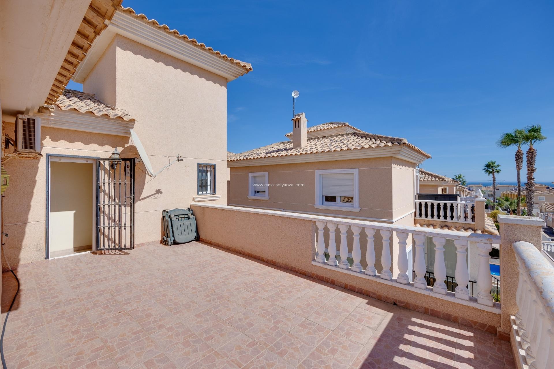 Herverkoop - Villa - Orihuela Costa - Urbanización Perla del Mar