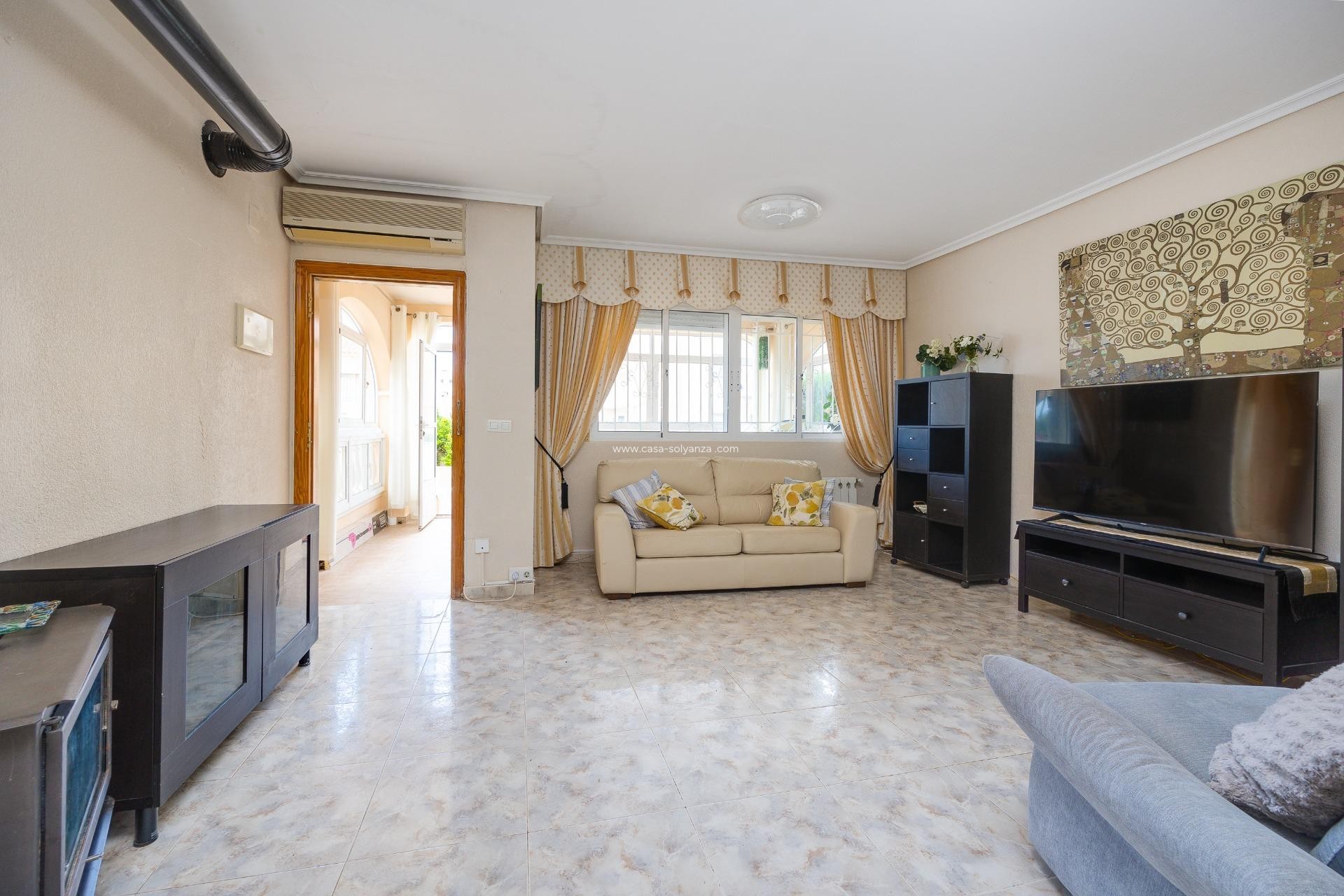 Herverkoop - Villa - Orihuela Costa - Villamartín