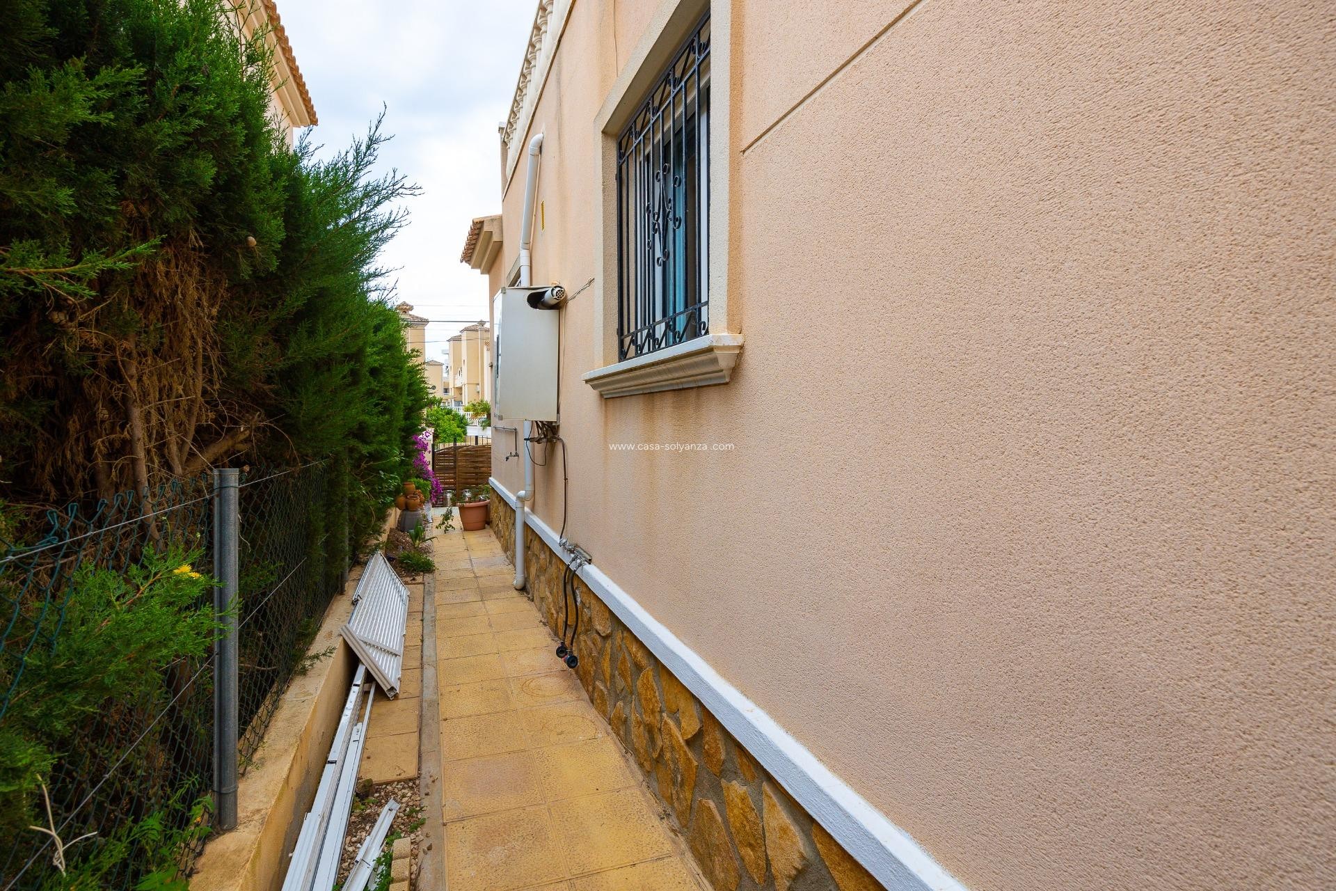 Herverkoop - Villa - Orihuela Costa - Villamartín