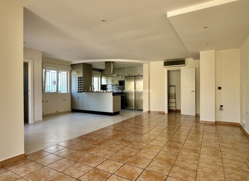 Herverkoop - Villa - Orihuela Costa - Villamartín