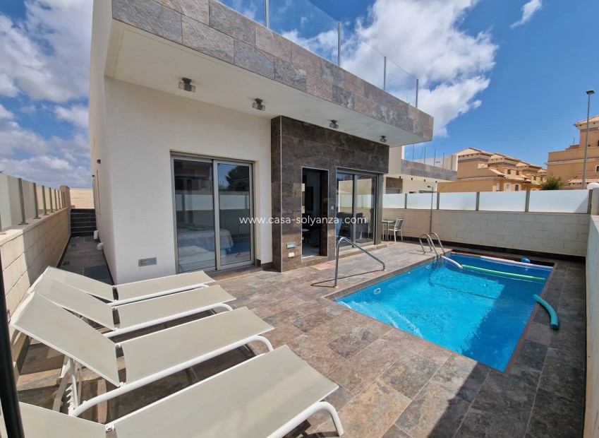 Herverkoop - Villa - Orihuela Costa - Villamartín