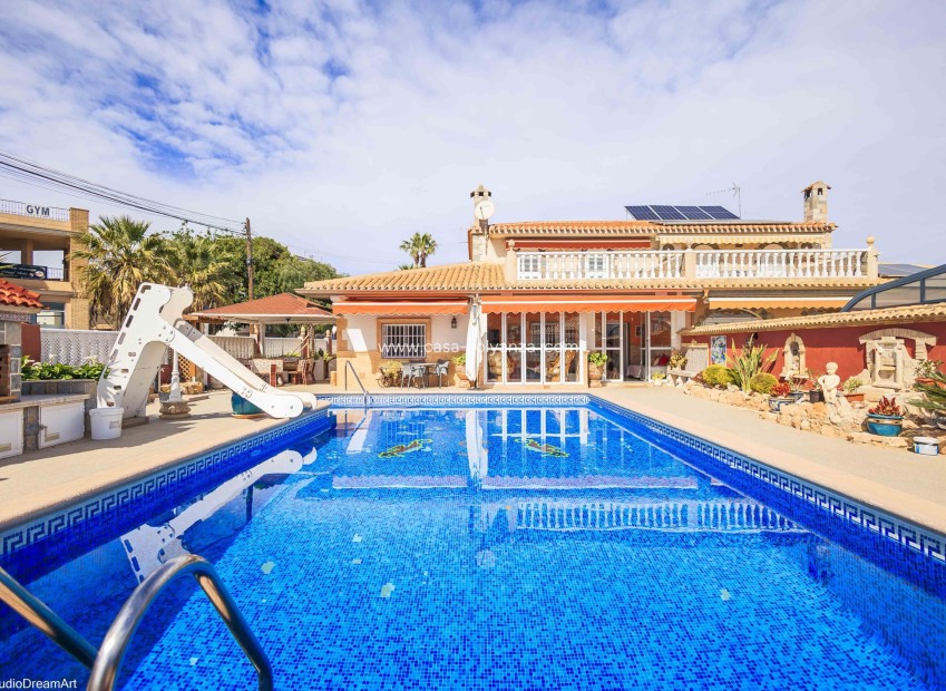 Herverkoop - Villa - Orihuela Costa