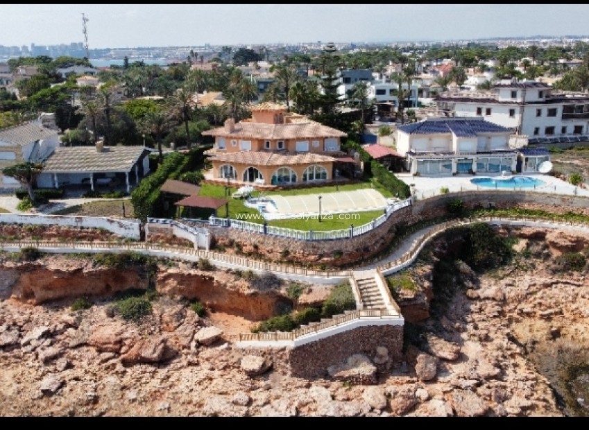 Herverkoop - Villa - Orihuela Costa