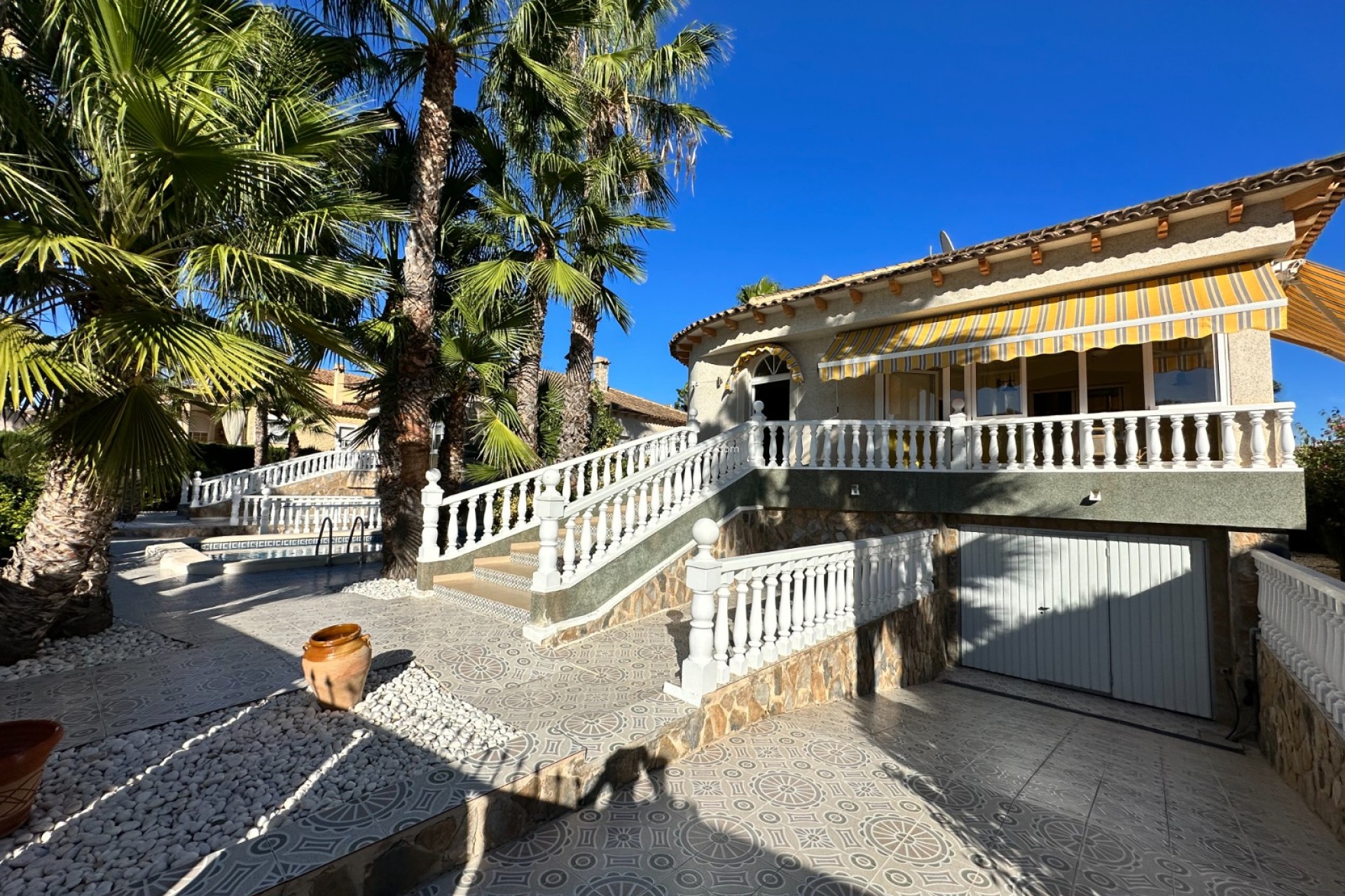 Herverkoop - Villa - Orihuela - Inland