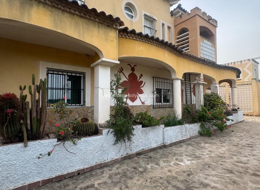 Herverkoop - Villa - Orihuela - La Campaneta