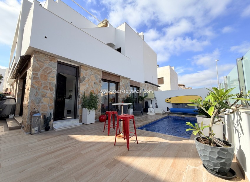 Herverkoop - Villa - Orihuela - Lomas de Cabo Roig