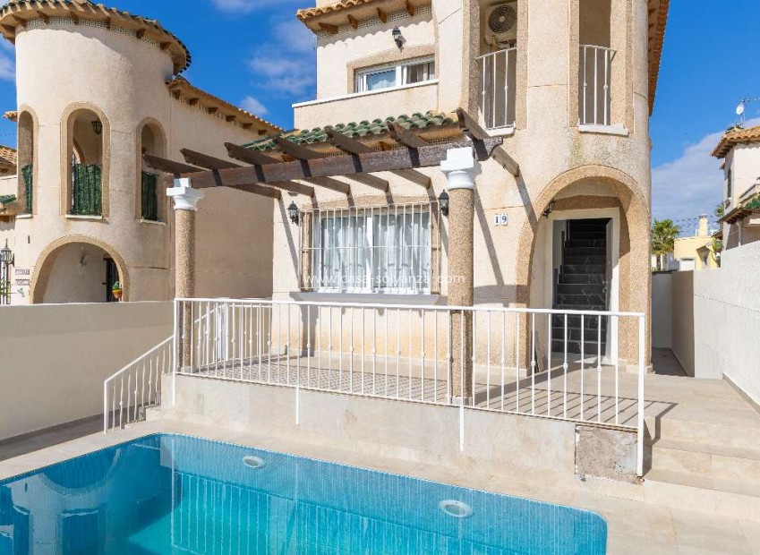 Herverkoop - Villa - Orihuela - Orihuela Costa